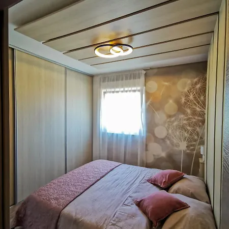 Apartment Liznjan 아파트 *